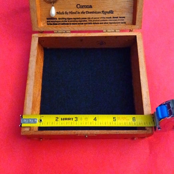 Vintage Cigar box purse - Picture 11 of 13